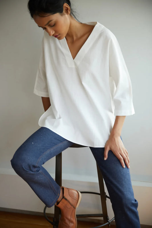 Revees Classic White V Neck Summer Top In Khadi Cotton