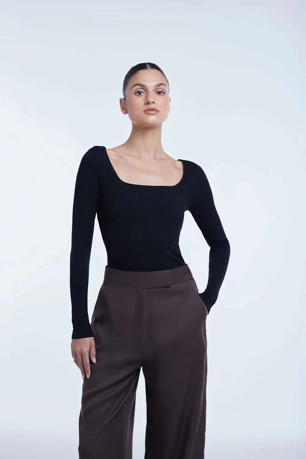 RIBBED LONG SLEEVE BODYSUIT